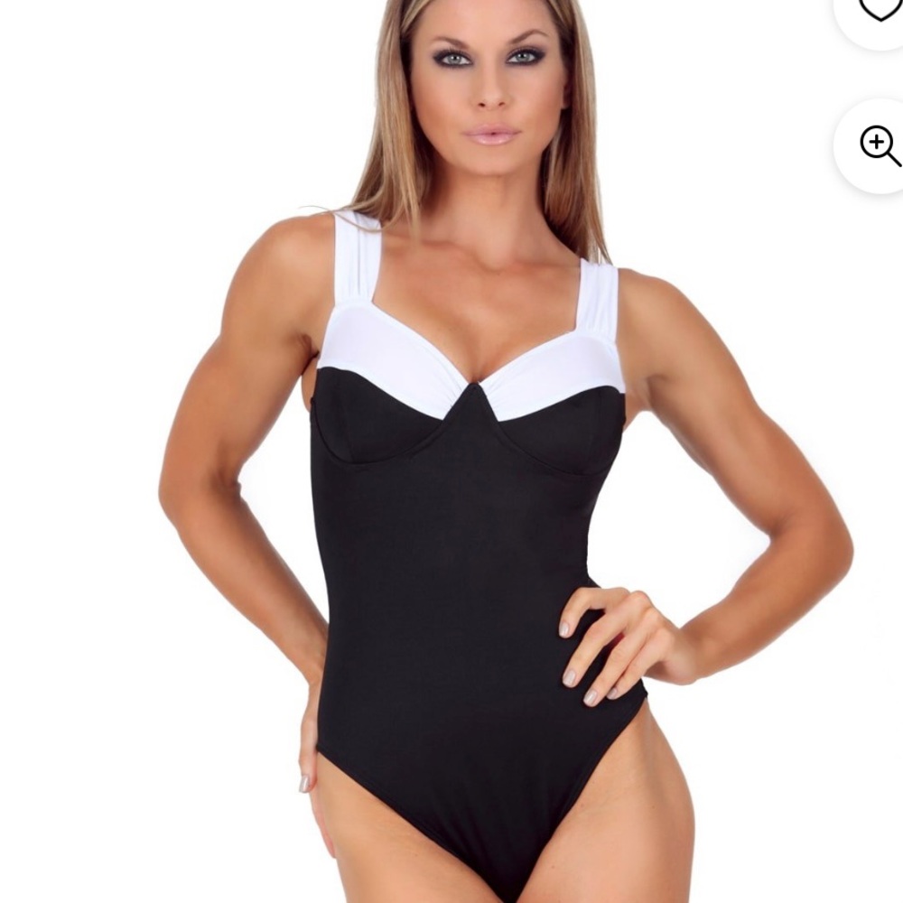 InstantFigure Swimwear Black With Contrast Trim One Piece size 8 Flattering